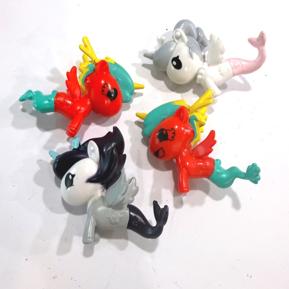 Tokidoki Mermicorno Unicorno Vinyl Figure Lot of 4 Red White Grey Fantasy Toys
